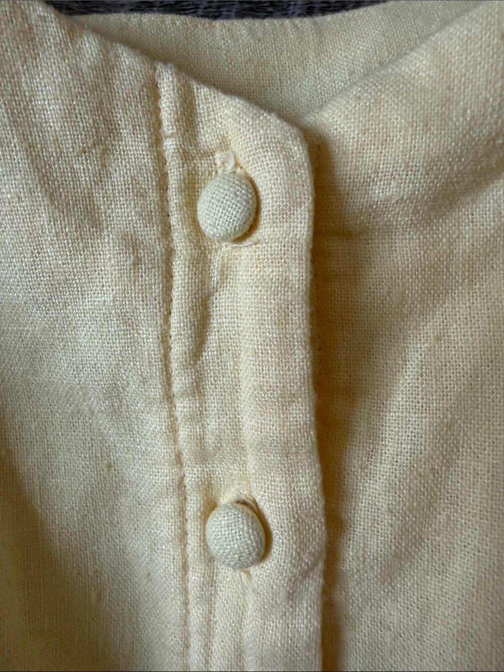 old navy • button-front sweetheart vest - Picture 3 of 7